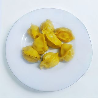 120. Ravioli di vitello con sedano  - 8 pezzi