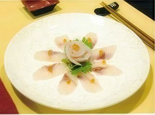 Sashimi de lubina (8 uds.)
