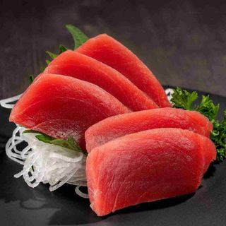 8. Sashimi De Atún (6 Uds.)