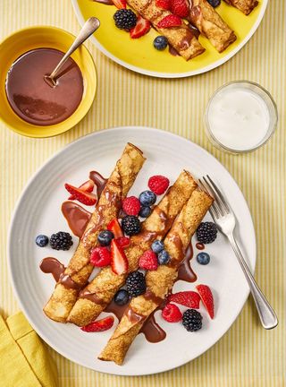 Ôval crêpes avec fruits