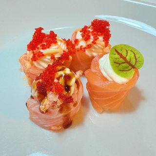 124. Gunkan misto - 4 pezzi