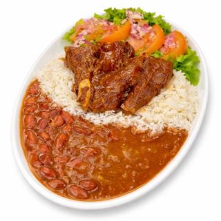 Menú De Ternera Guisada