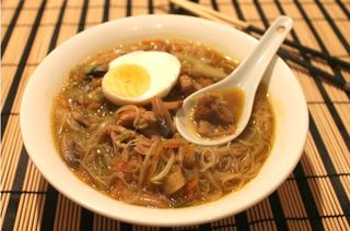 Zuppa orientale ai tre sapori