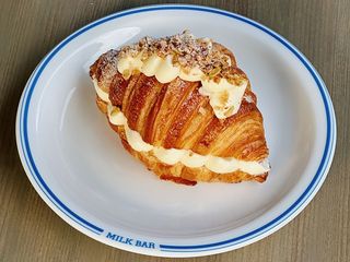 Croissant “tres leches” (210g)