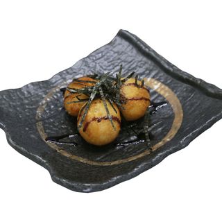 7. Takoyaki - 3 pezzi