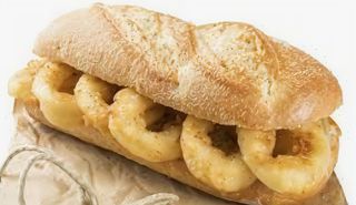 Bocadillo Calamares Con Alioli