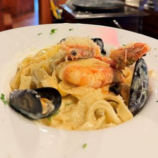 Талиатели със скариди и пармезан (300гр)