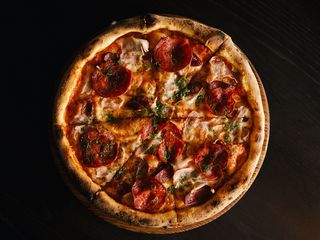 Піца 4 м'яса (40см) (800г)