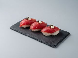 91. Nigiri De Atún (2 Uds.)