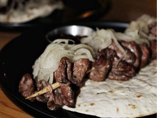 Шашлик з телятини (150/50/50g)