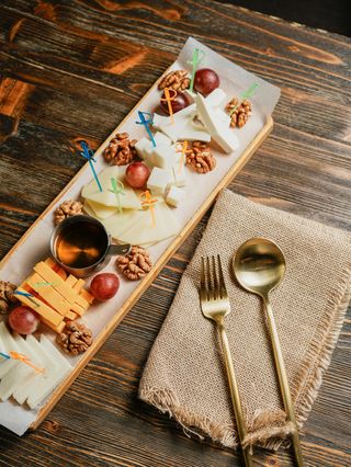 Сырныая тарелка (355г)