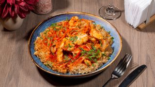 WOK DE PUI CU LEGUME  SI OREZ