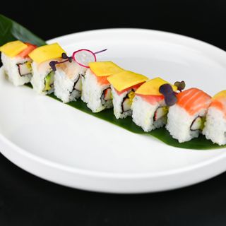 71 Uramaki rainbow
