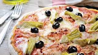 Pizza capricciosa rossa