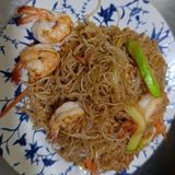 Fideos fritos con gambas