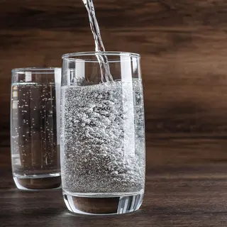Agua con gas 1,5L