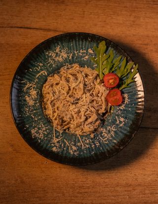 Паста з куркою та грибами (350г)