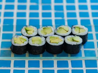 Макі з авокадо