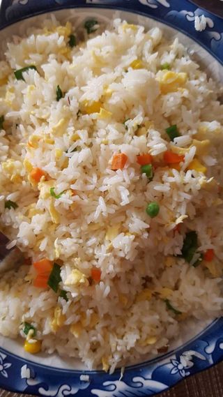 Orez cu legume si ou