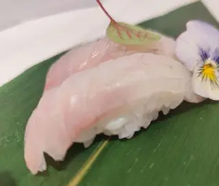 Nigiri branzino