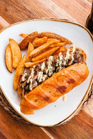 Bocadillo De Philly Steak