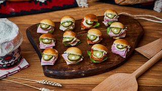 Školjkice sa vratom