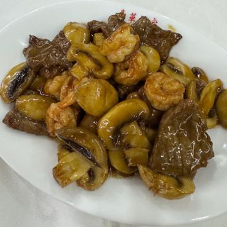 Carne de Vaca com Gambas