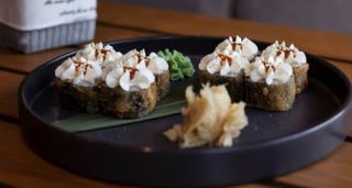 "Унаги Americana"