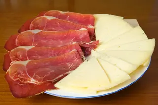 Plato Jamón Serrano Y Queso Manchego