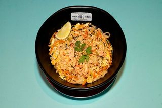 Pad thai con gamberi