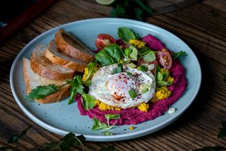 Hummus cu ou la capac