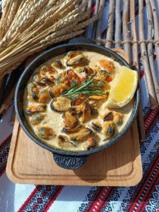 Мідії у вершковому соусі