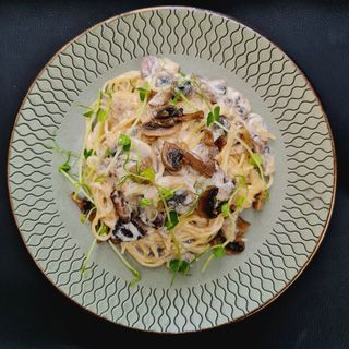 Spaghetti cu mix de ciuperci