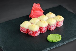 Запечений рол з сурімі (220г)