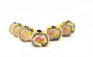 161 Uramaki lemon tuna 4 pezzi
