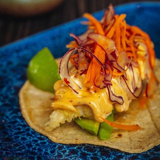 Taco Mex De pez mantequilla en tempura