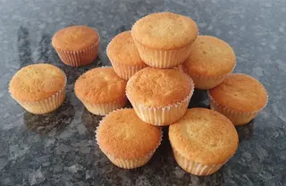 Cup Cake Plain 4PCS