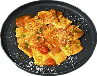 Ravioli Ricotta E Spinaci À La Sauce Tomate