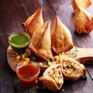 Meat Samosa (2 Uds.)