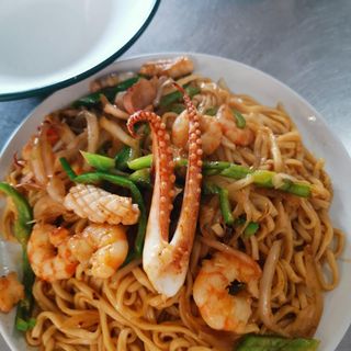 Nouilles aux fruits de mer 海鲜拌面