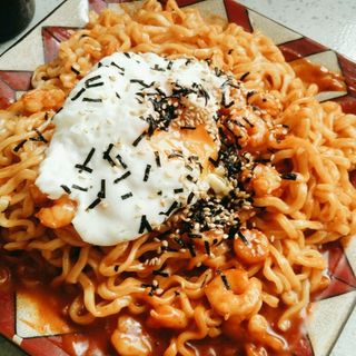 Noodle Picante de Camarão