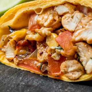 WESTERN STYLE CHICKEN XXL TACOS +POMFRIT+COKE 0.33l(OBROK)