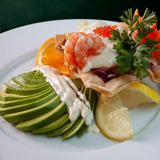 Ensalada De Aguacate Y Gambas