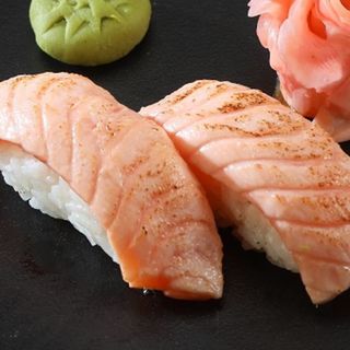 Nigiris De Salmon Flambeado (6pzs)