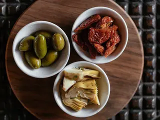 Артишоки, в'ялені томати, оливки (150g)