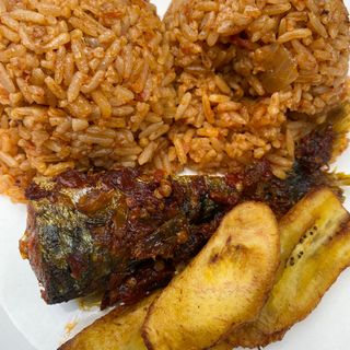 Smokey Jollof with Mackerel Fish & Plantains