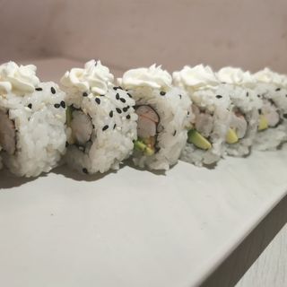 128. Uramaki ebi