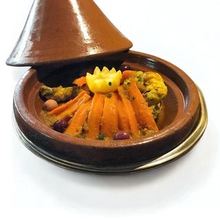 Tajine Djaje bel Khizou ou Limoune Mssayare