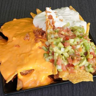 Nachos Tres Salsa
