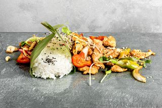 Kai Phat Met Mamuang